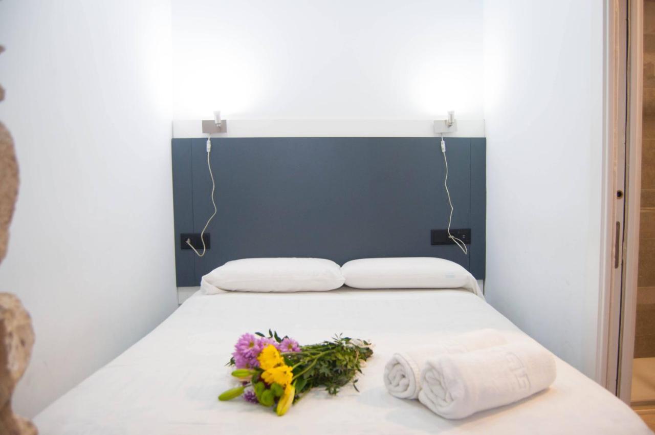 Caleros 8 Estudio - Apartamentos De La Parte Antigua De Caces エクステリア 写真
